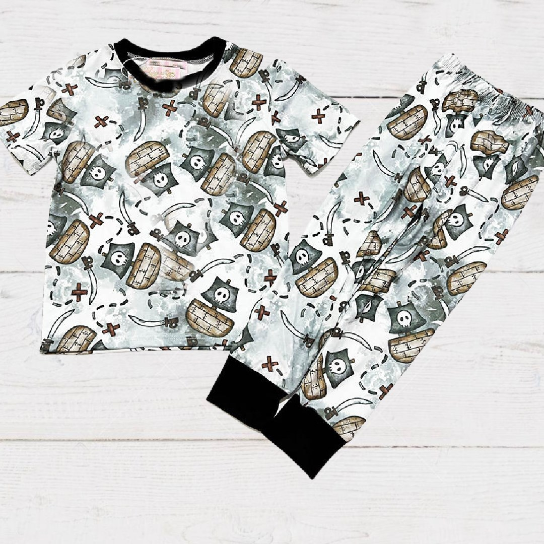 Boys 2-Piece Short Sleeve Pajamas - Pirate Ships, knives, sabers, and x marks the spot