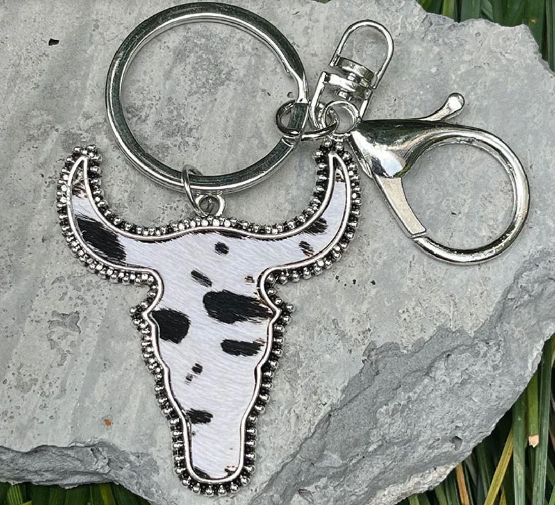 2 Pieces Leopard Print Cow Head Keychain Vintage Genuine Leather Cow Pattern Western Style Bag Pendant