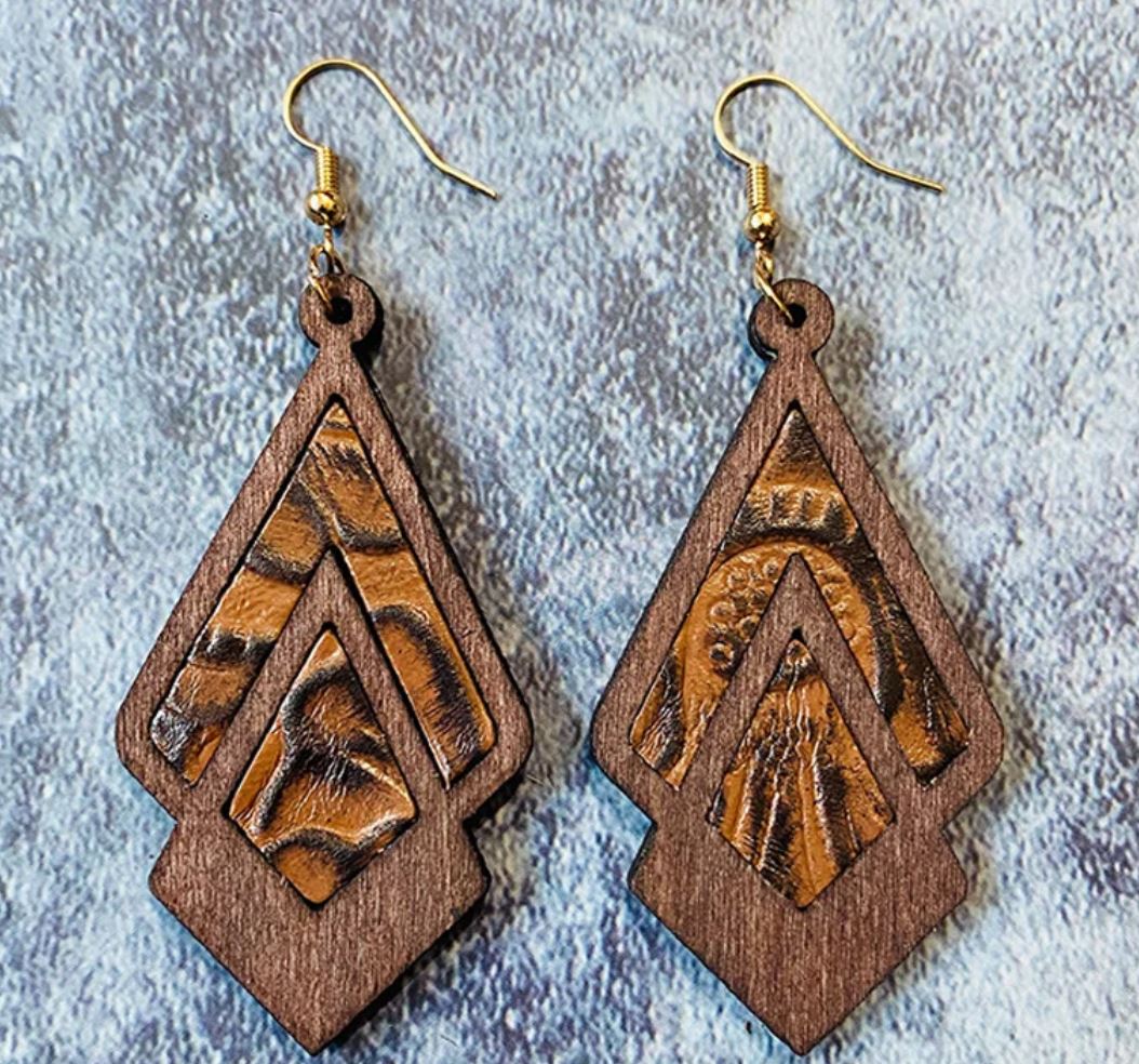 Vintage Genuine Leather Earrings Western Cowhide Embossed Inlaid Wooden Earrings Geometric Hollow