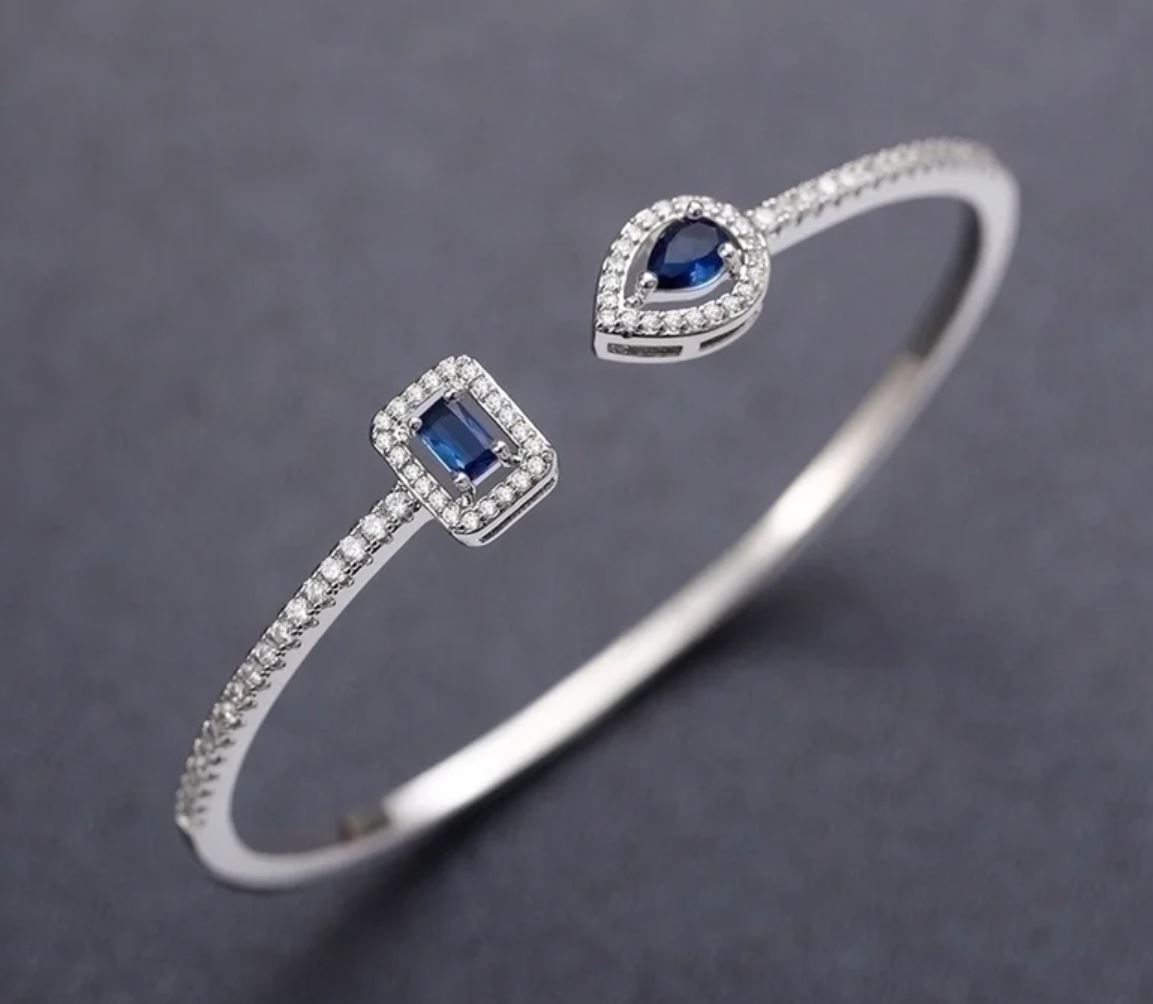 Fashion Square Water Droplets Copper Inlay Zircon Bangle