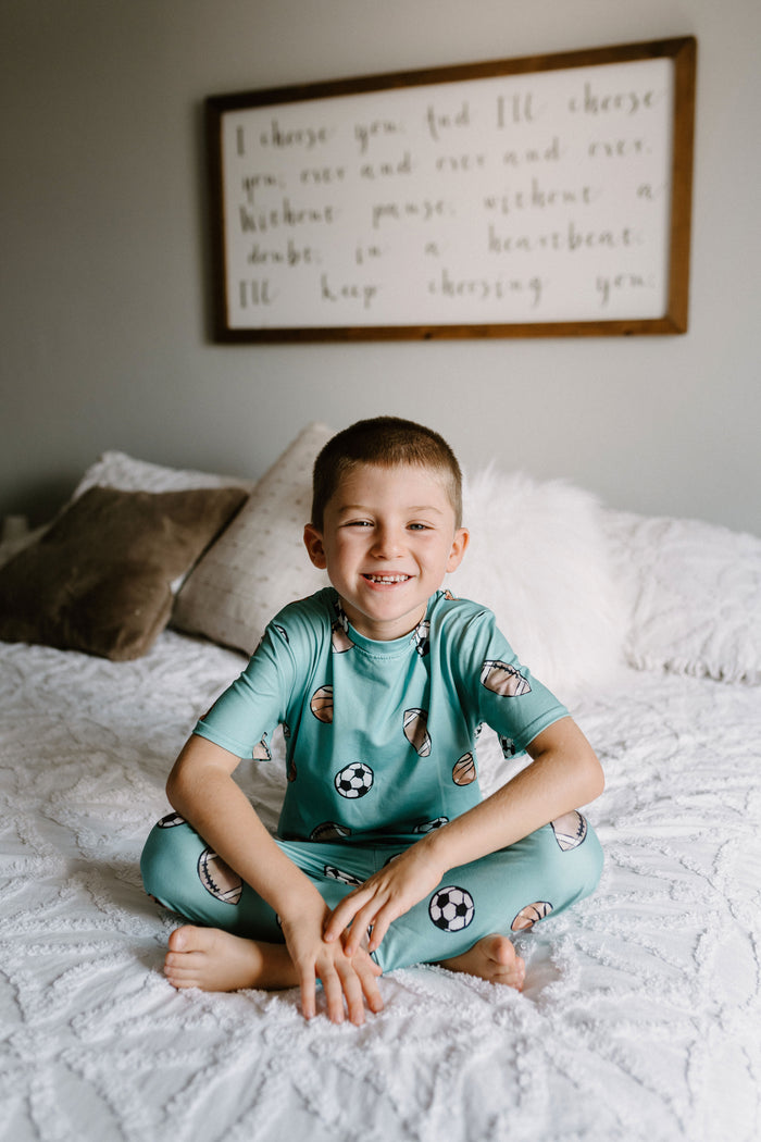 Boys 2-Piece Short Sleeve Pajamas - Sports Balls