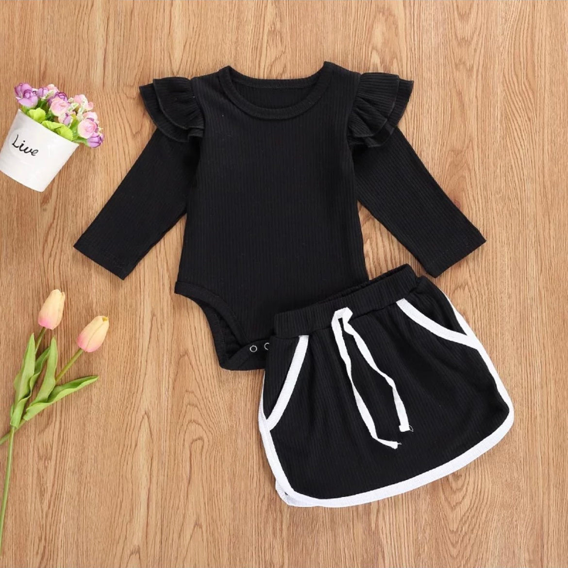 Girls 2-Piece Black Ribbed with Ribbed Skirt Set