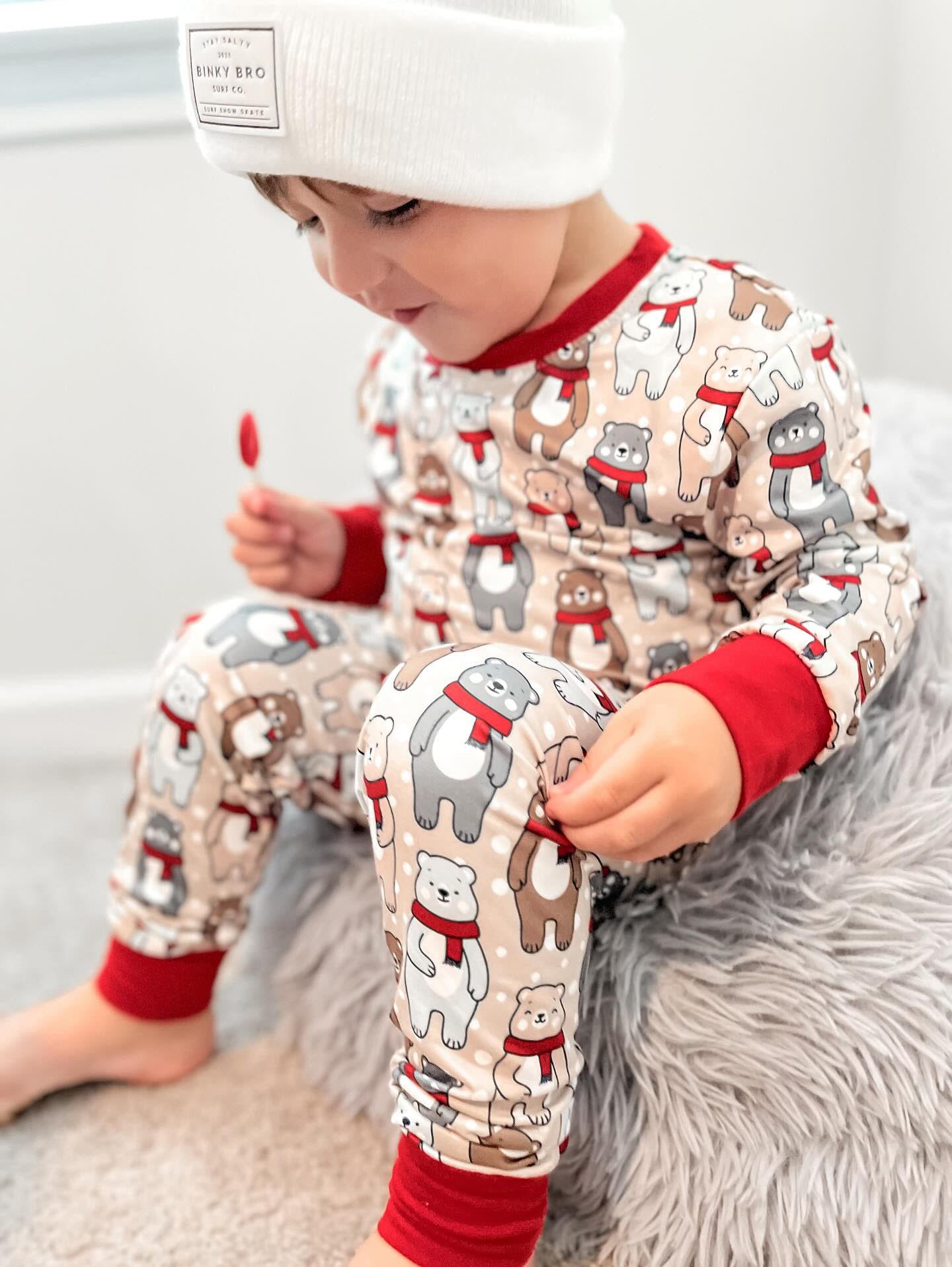 Kids 2 Pc Chrismtas Pajamas - Bears in Red Scarves