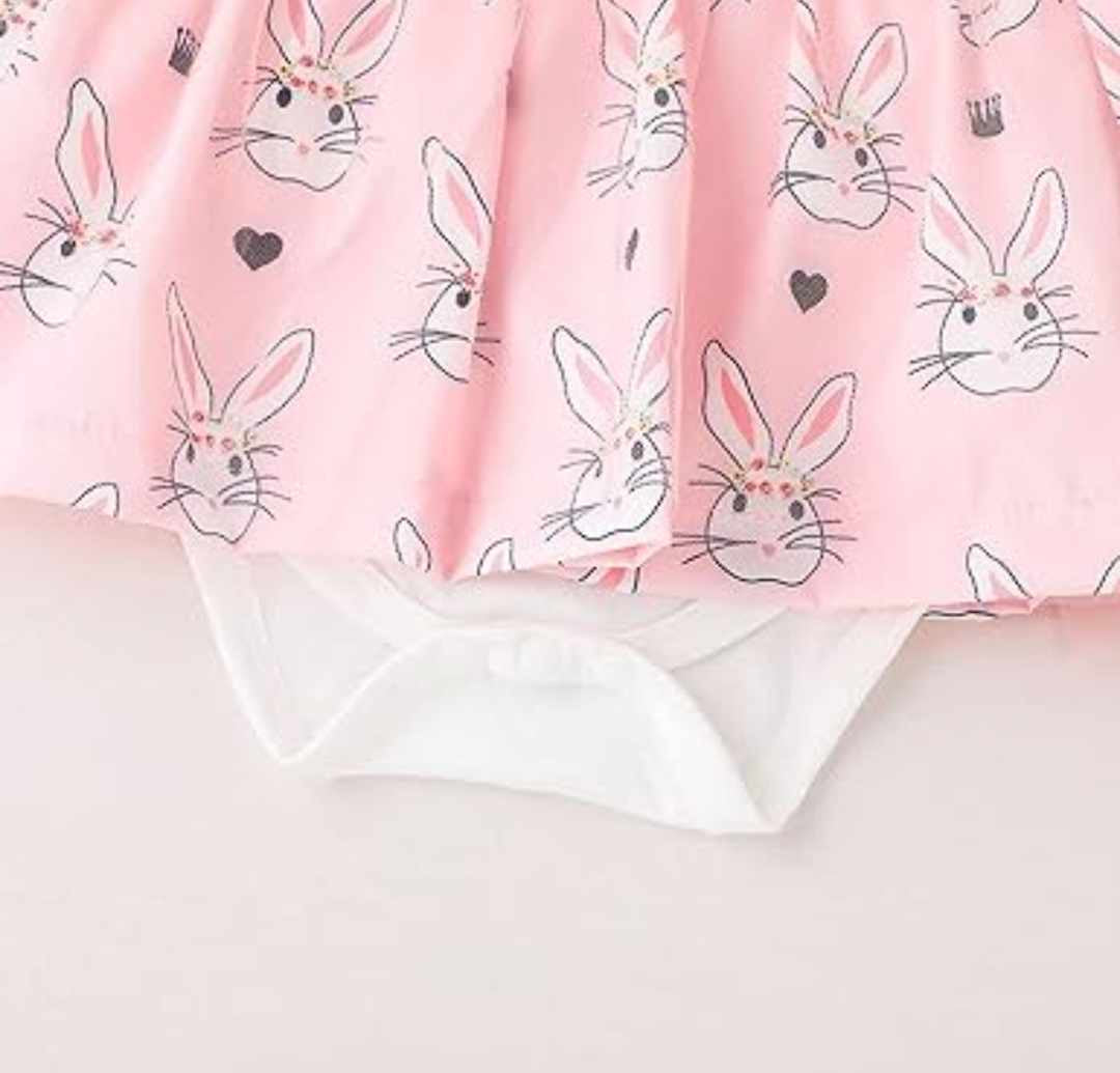 close up on the spring bunny skirt