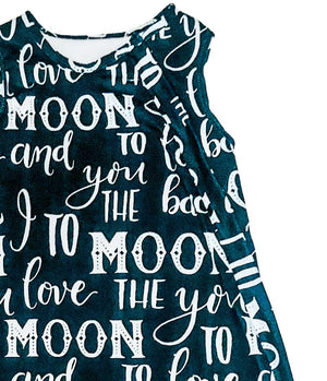 black to the moon and back zipper details